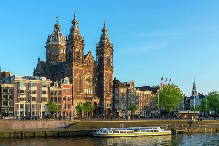 Framed Print : Basilica of Saint Nicholas church against sky, Amsterdam, Netherlands