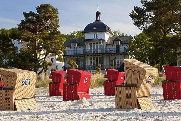Beach baskets wicker covered seats or Strondkorbes (German), Binz, RAogen Island