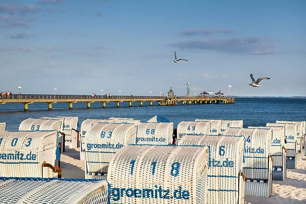 Beach with beach baskets, Graomitz, Baltic coast, Schleswig-Holstein, Germany