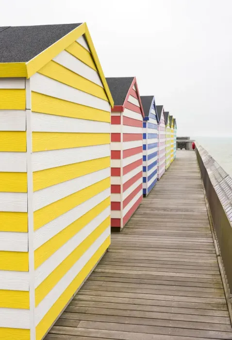 Framed Print : Beach huts on Hastings Pier, Sussex, England Framed Print : Beach huts on Hastings Pier, Sussex, England