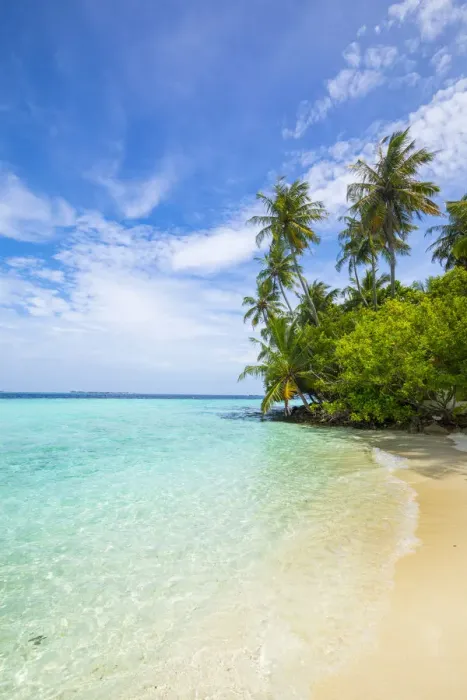 Framed Print : Beach on a tropical island in the South Male Atoll, Maldives