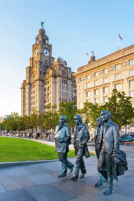 Framed Print : Beatles statue, Royal Liver Building & Cunard Building, Liverpool, Merseyside, England, UK Framed Print : Beatles statue, Royal Liver Building & Cunard Building, Liverpool, Merseyside, England, UK