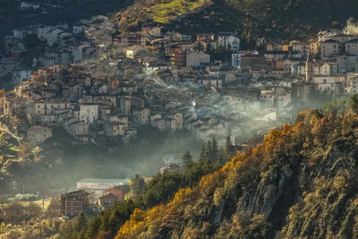 Framed Print : beautiful autumn colors of Scanno village. Abruzzo, Italy