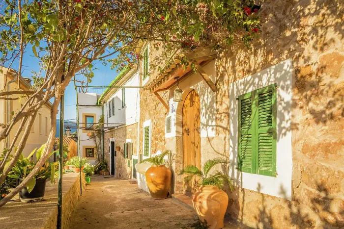 Framed Print : Beautiful houses in the old town of Bunyola, Mallorca, Balearic Islands, Spain Framed Print : Beautiful houses in the old town of Bunyola, Mallorca, Balearic Islands, Spain
