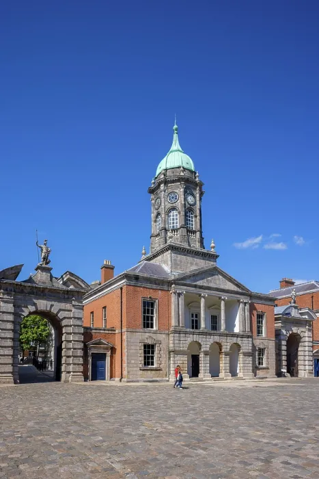Framed Print : The Bedford Tower, Castle Gates & Guard House at Dublin Castle, Dublin, Ireland