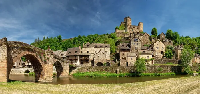 Framed Print : Belcastel, Aveyron, Occitanie, France Framed Print : Belcastel, Aveyron, Occitanie, France