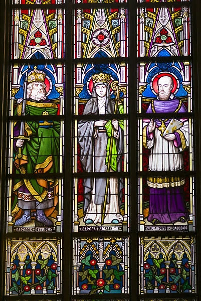 Belgium, Antwerp, Groenplaats, Onze-Lieve-Vrouwekathedraal cathedral, stained glass
