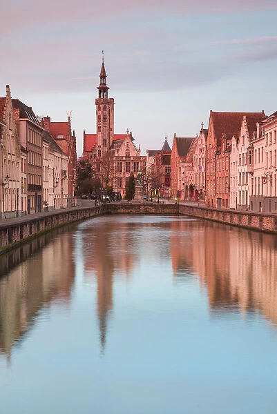 Belgium, Bruges, canal view towards Jan van Eyck Square, dawn