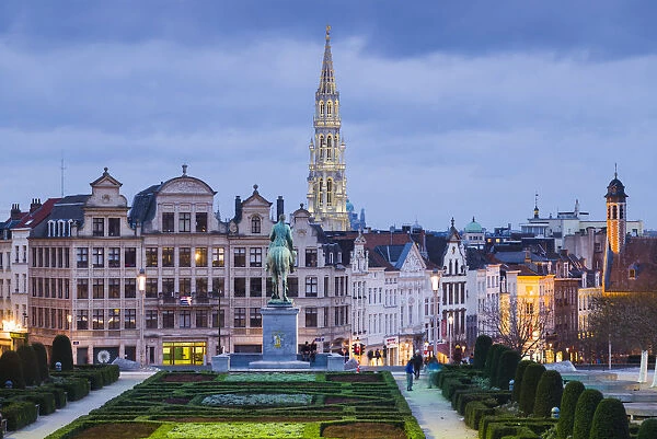 Belgium, Brussels, Mont des Arts, city skyline with Hotel de Ville tower, evening