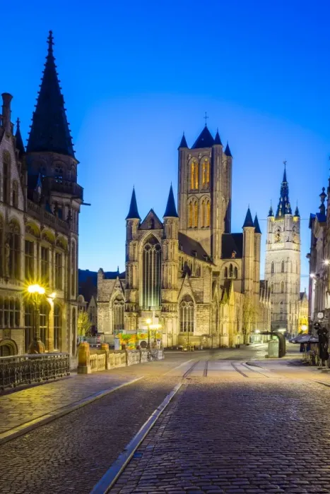Framed Print : Belgium, Flanders, Ghent (Gent). Sint-Niklskerk (Saint Nicholas Church) and Het Belfort van Gent Framed Print : Belgium, Flanders, Ghent (Gent). Sint-Niklskerk (Saint Nicholas Church) and Het Belfort van Gent