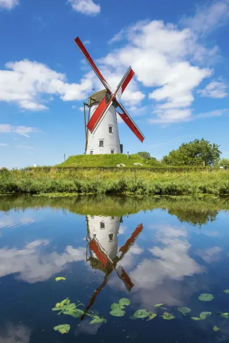 Framed Print : Belgium, West Flanders (Vlaanderen), Damme Framed Print : Belgium, West Flanders (Vlaanderen), Damme
