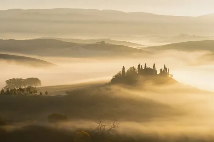 Framed Print : Belvedere farmhouse in Orcia valley at dawn in Siena province, Tuscany region, Italy Framed Print : Belvedere farmhouse in Orcia valley at dawn in Siena province, Tuscany region, Italy