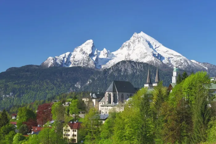 Framed Print : Berchtesgaden with collegiate church St. Peter against Watzmann massif (2380 m) Framed Print : Berchtesgaden with collegiate church St. Peter against Watzmann massif (2380 m)