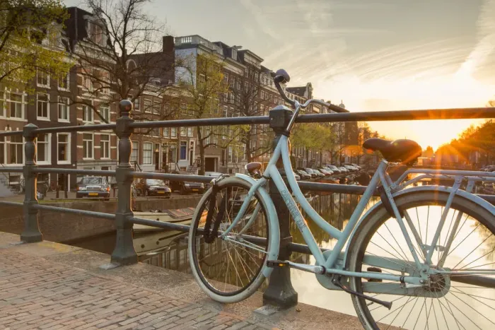 Framed Print : Bicycle on Keizersgracht canal at dawn, Amsterdam, Netherlands Framed Print : Bicycle on Keizersgracht canal at dawn, Amsterdam, Netherlands