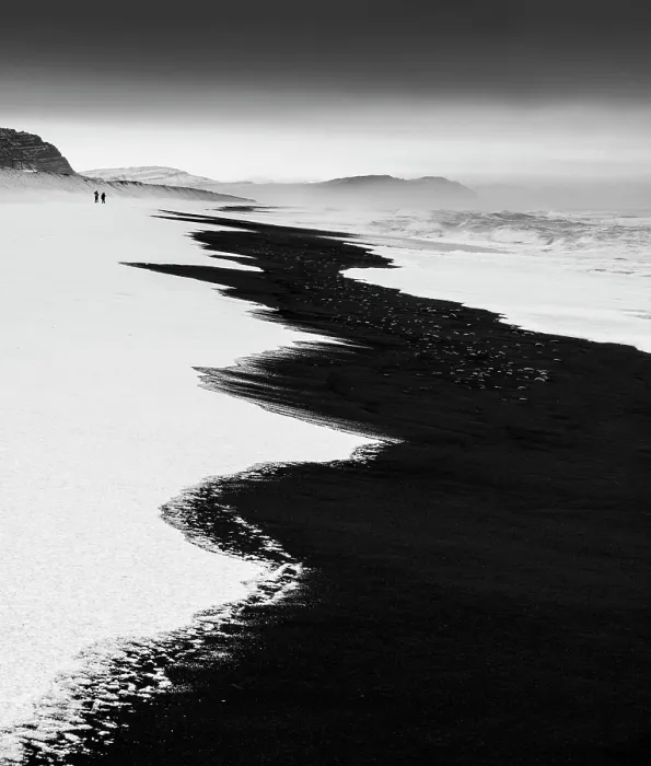 Framed Print : Black sand beach fringed by snow and surf, near Jokulsarlon, South Iceland Framed Print : Black sand beach fringed by snow and surf, near Jokulsarlon, South Iceland