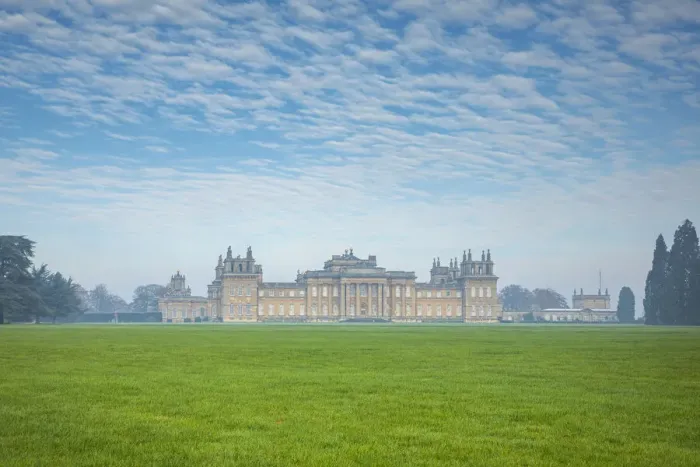 Framed Print : Blenheim Palace, Blenheim Park, Woodstock, Oxfordshire, England Framed Print : Blenheim Palace, Blenheim Park, Woodstock, Oxfordshire, England
