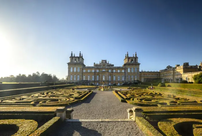 Framed Print : Blenheim Palace and gardens, Blenheim Park, Woodstock, Oxfordshire, England Framed Print : Blenheim Palace and gardens, Blenheim Park, Woodstock, Oxfordshire, England