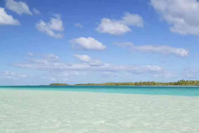 Framed Print : Blue Lagoon, Fakarava, Tuamotu Islands, French Polynesia