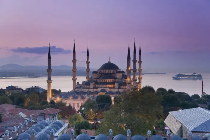 Framed Print : The Blue Mosque / Sultan Ahmet Mosque, 1609-1616, Sultanahmet District, Istanbul, Turkey Framed Print : The Blue Mosque / Sultan Ahmet Mosque, 1609-1616, Sultanahmet District, Istanbul, Turkey