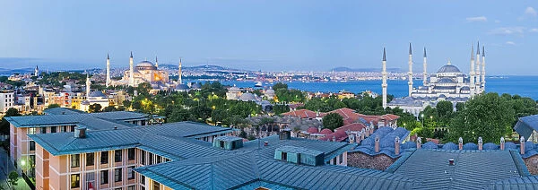 The Blue Mosque (Sultan Ahmet Mosque) and city skyline Istanbul, Marmara province