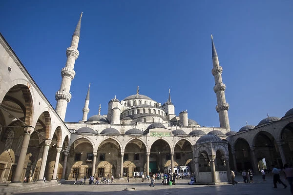 Blue Mosque, Sultanhamet, Istanbul, Turkey