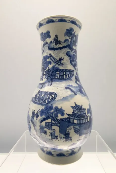 Framed Print : Blue and white vase (Qing dynasty), Shanghai Museum, Peoples Square, Shanghai, China Framed Print : Blue and white vase (Qing dynasty), Shanghai Museum, Peoples Square, Shanghai, China