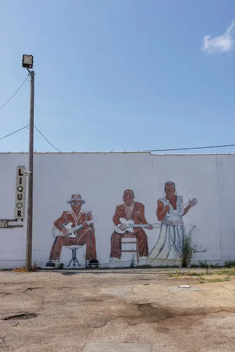 Framed Print : Blues Mural, Clarksdale musicians John Lee Hooker, Muddy Waters, Big Mama Thornton, Clarksdale, Mississippi, USA Framed Print : Blues Mural, Clarksdale musicians John Lee Hooker, Muddy Waters, Big Mama Thornton, Clarksdale, Mississippi, USA