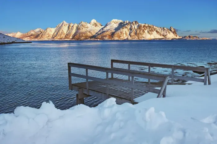 Framed Print : Boardwalk and coastal mountains - Norway, Nordland, Lofoten, Austvagoya, Austnesfjorden Framed Print : Boardwalk and coastal mountains - Norway, Nordland, Lofoten, Austvagoya, Austnesfjorden