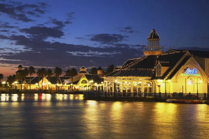 Framed Print : The Boardwalk entertainment complex at dusk, Summerstrand, Port Elizabeth, Eastern Cape Framed Print : The Boardwalk entertainment complex at dusk, Summerstrand, Port Elizabeth, Eastern Cape