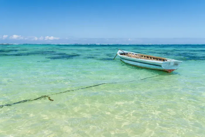 Framed Print : Empty boat moored in the turquoise sea, Poste Lafayette, Indian Ocean, East coast Framed Print : Empty boat moored in the turquoise sea, Poste Lafayette, Indian Ocean, East coast