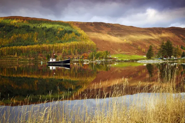 Framed Print : Boat Reflections in Loch Lochy, Highland Region, Scotland