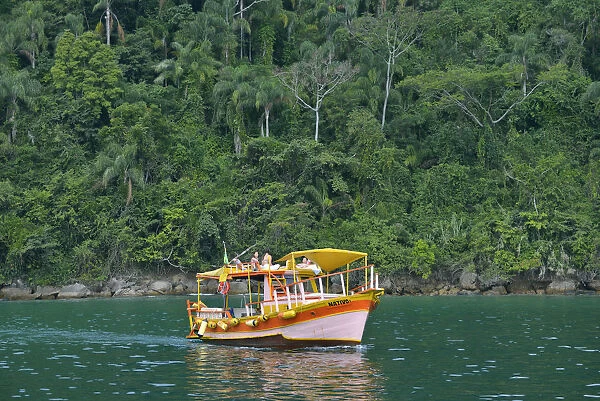 Boat tour off the town of Paraty, Rio de Janeiro Province, Brazil, South America