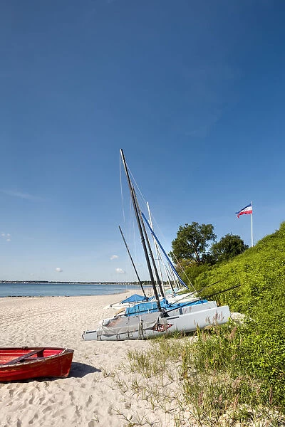 Boats on beach, Sierksdorf, Baltic coast, Schleswig-Holstein, Germany