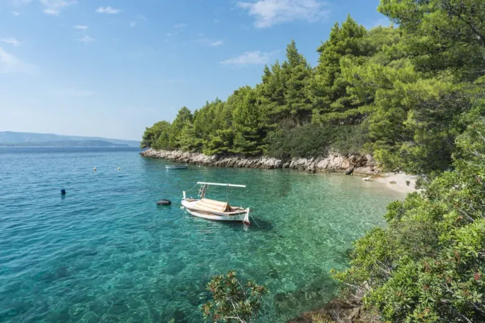 Framed Print : Boats at Dracheva beach, in summer. Murvica, Bol, Brac island, Split - Dalmatia county Framed Print : Boats at Dracheva beach, in summer. Murvica, Bol, Brac island, Split - Dalmatia county