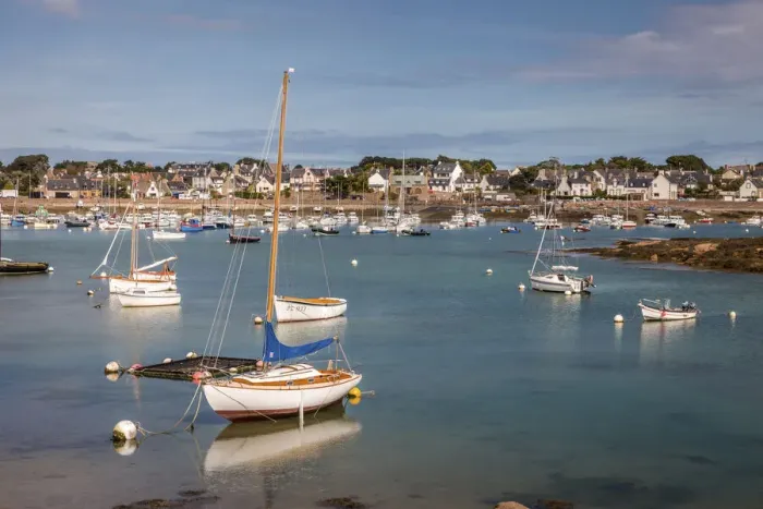 Framed Print : Boats in the port of Saint-Guirec, Cote de Granit Rose, Cotes-d Armor, Brittany
