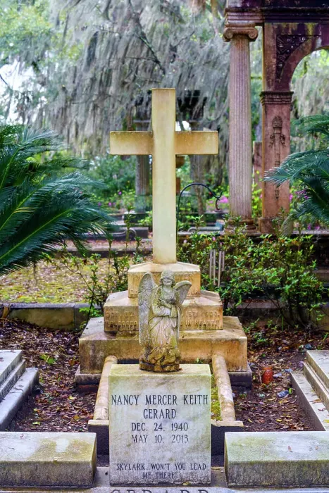 Framed Print : Bonaventure Cemetery Savannah, Georgia, USA