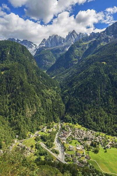 Bondo and Bondasca range, Bergell, Grisons (Graubunden), Switzerland