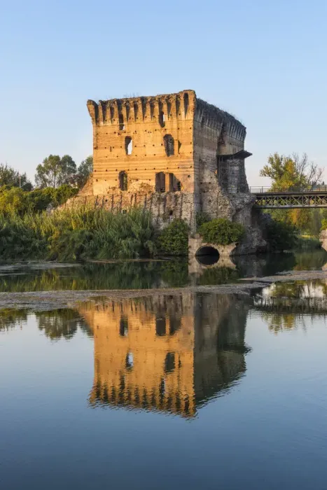 Framed Print : Borghetto, Valeggio sul Mincio, Verona province, Veneto, Italy Framed Print : Borghetto, Valeggio sul Mincio, Verona province, Veneto, Italy