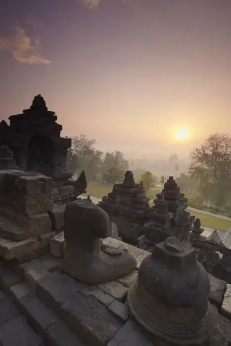 Framed Print : Borobudur Temple at sunrise (UNESCO World Heritage Site), Java, Indonesia Framed Print : Borobudur Temple at sunrise (UNESCO World Heritage Site), Java, Indonesia