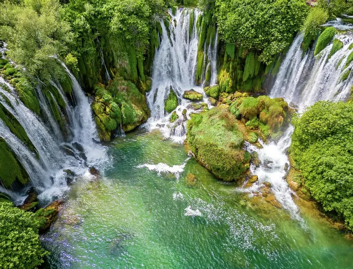 Framed Print : Bosnia Herzegovina, Kravica waterfall, Trebizat river Framed Print : Bosnia Herzegovina, Kravica waterfall, Trebizat river