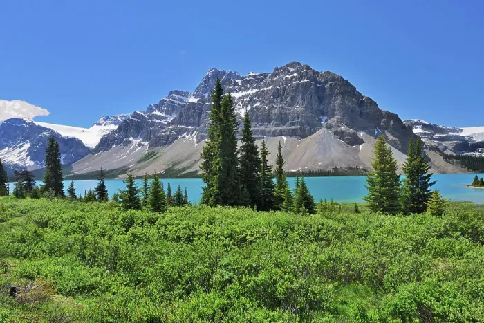 Framed Print : Bow Lake and the Canadian Rocky Mountains Banff National Park Alberta, Canada Framed Print : Bow Lake and the Canadian Rocky Mountains Banff National Park Alberta, Canada