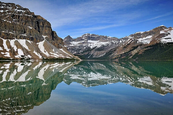 Bow Lake and Crowfoot Mountain (left) and the Waputik Range of the Canadian Rocky Mountains, Banff National Park, Alberta, Canada