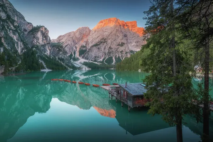 Framed Print : The Braies Lake with its iconic turquoise water color right after the snow-melting season. Dolomites, Italy