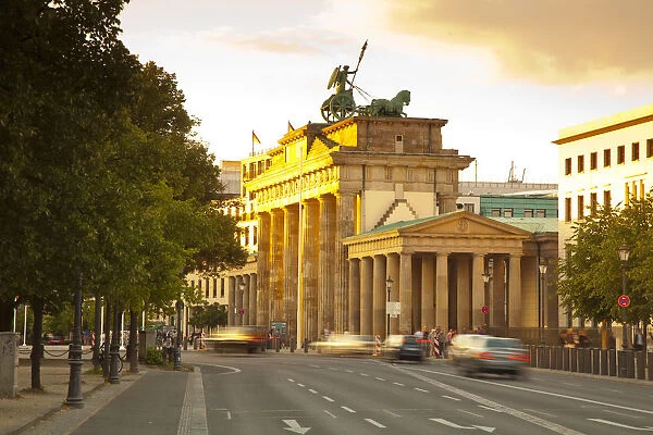 Brandenburg Gate, Platz des 18 Marz 1848, Berlin, Germany