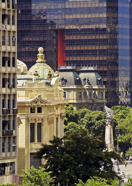 Brazil, City of Rio de Janeiro, Elevated view of the Theatro Municipal and the Museu