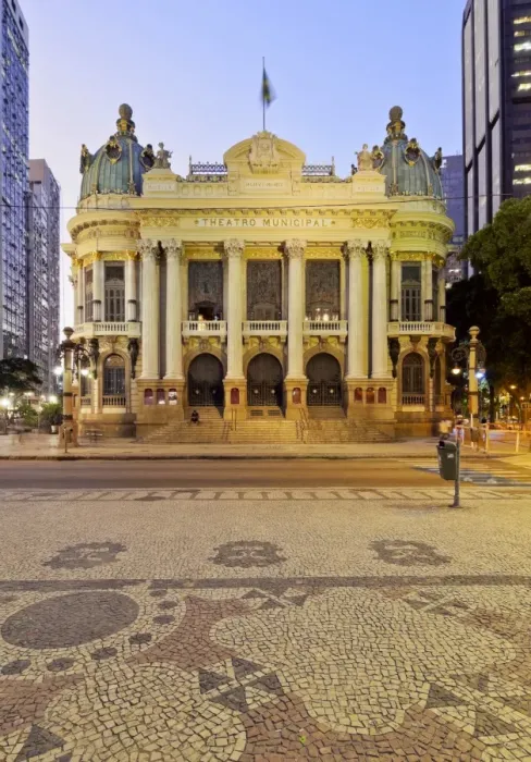 Framed Print : Brazil, City of Rio de Janeiro, Twilight view of the Theatro Municipal Framed Print : Brazil, City of Rio de Janeiro, Twilight view of the Theatro Municipal