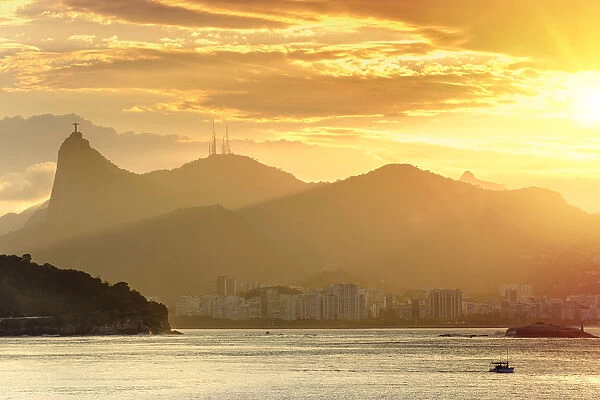 Brazil, Niteroi, view of the Rio de Janeiro landscape from Niteroi city