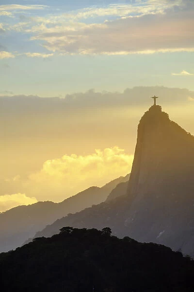 Brazil, Niteroi, view of the Rio de Janeiro landscape from Niteroi city