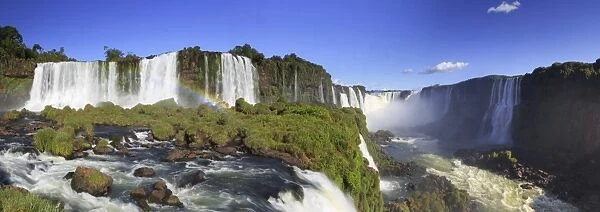 Brazil, Parana, Iguassu Falls National Park (Cataratas do Iguacu) (UNESCO Site), Devils Throat