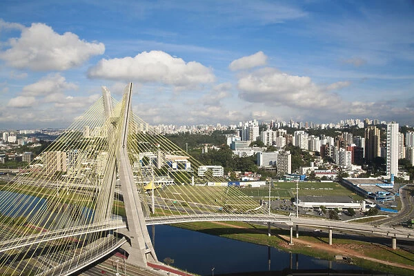 Brazil, Sao Paulo, Sao Paulo, Octavio Frias de Oliveira bridge - Estaiada Bridge or